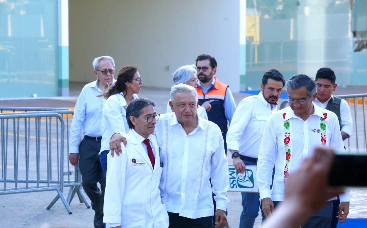 AMLO urge eliminar corrupción del sector salud; "se nos termina el tiempo". | Juan Carlos Bautista