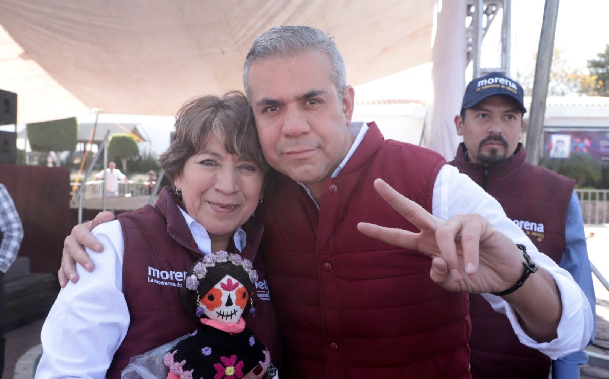 Fernando Vilchis y la candidata Delfina Gómez. | Especial