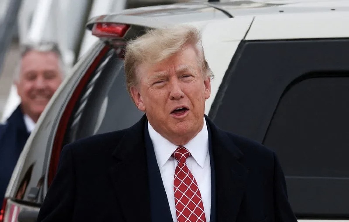 Ex presidente Donald Trump en Aeropuerto Internacional de Aberdeen (Reuters)