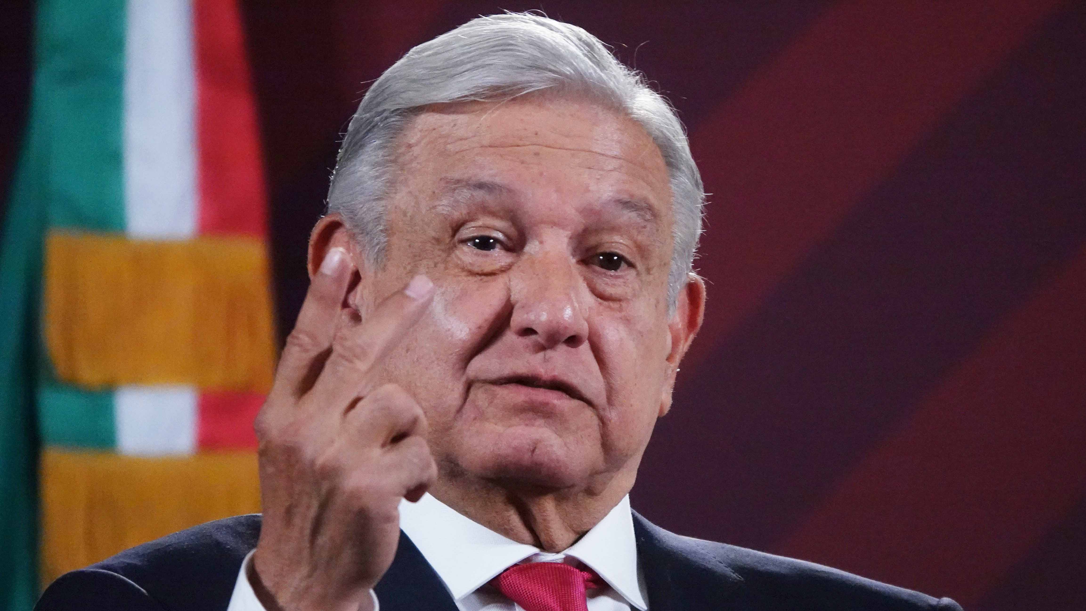 México mantiene el 1.º lugar en la fortaleza del peso frente al dólar: AMLO