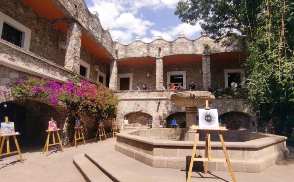 Colectivo de artistas pachuqueños ilustra detalles de la Bella Airosa.