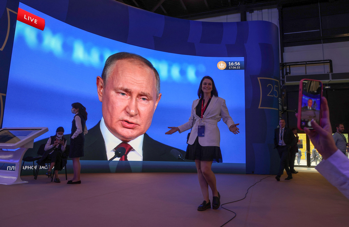 Prohíben periodistas occidentales en foro ruso.
