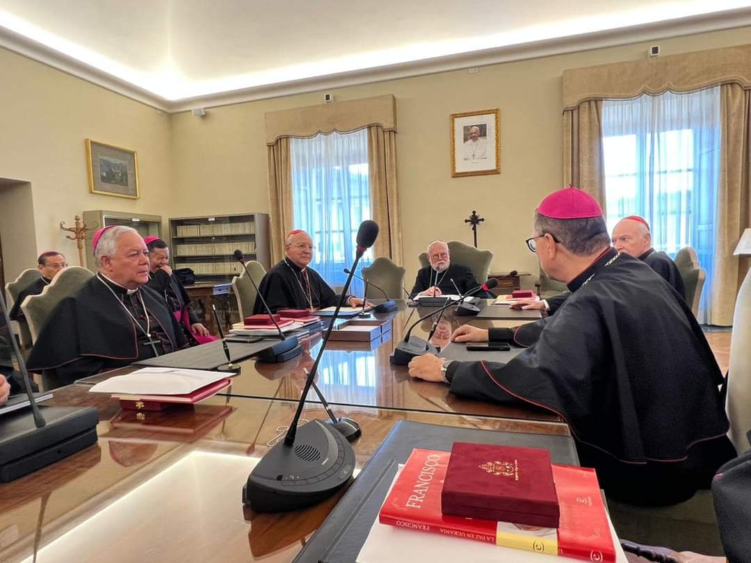 El Cardenal de Guadalajara y sus obispos auxiliares, continúan con su visita Ad Limina en Roma. (Cortesía)