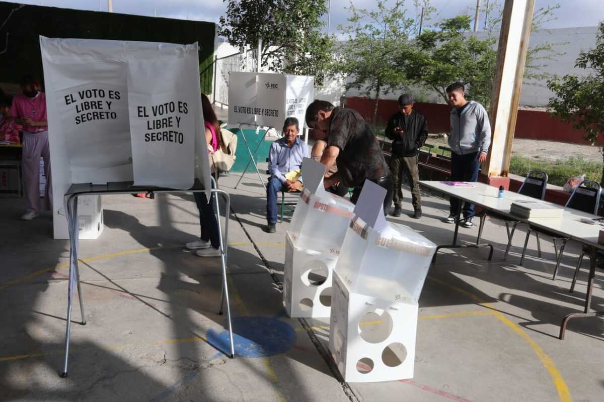 Casillas de votación. │Javier Ríos