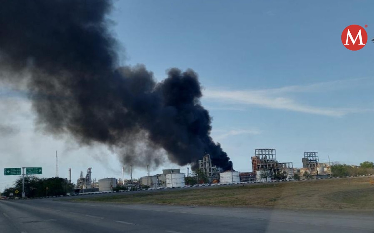 Reportan incendio en industria de Altamira