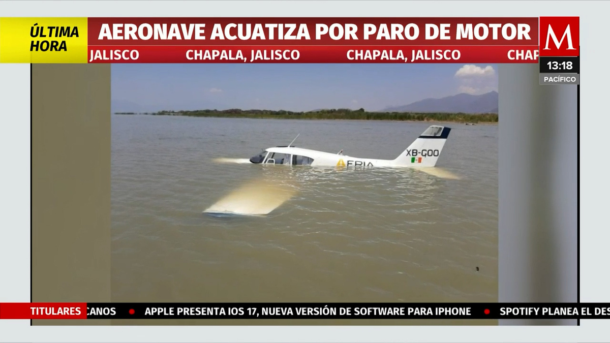 Avioneta cae en Lago de Chapala por falla de motor, en Jalisco
