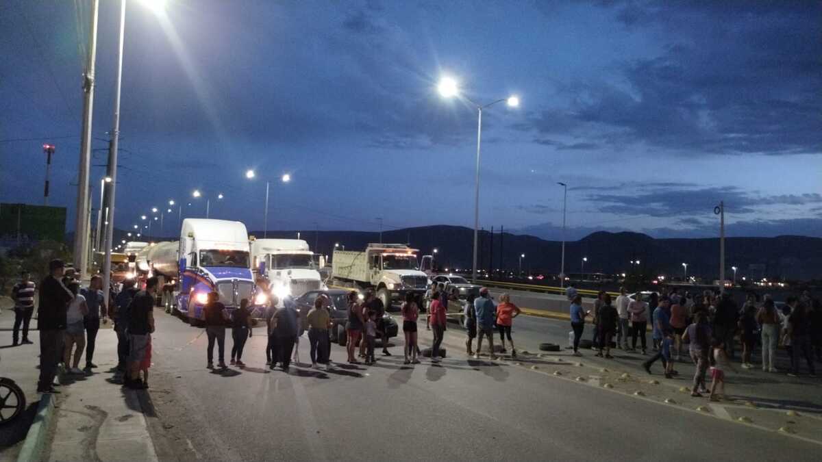Manifestación por falta de agua en Torreón. | Especial