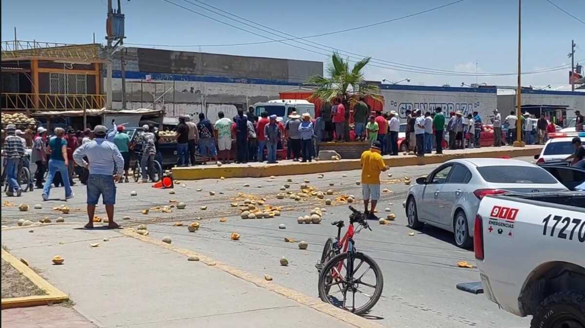 Productores de melón se manifiestan en Matamoros, Coahuila. | Especial