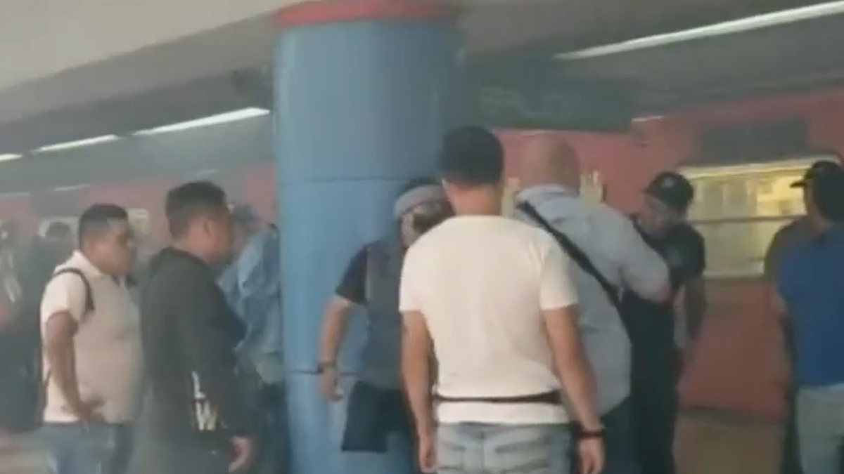 Reportan presencia de humo en la estación Doctores de la Línea 8 del Metro