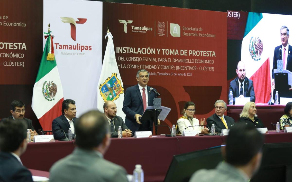 Américo Villarreal, en la protesta del Consejo Estatal para el Desarrollo Económico y la Competitividad y Comités