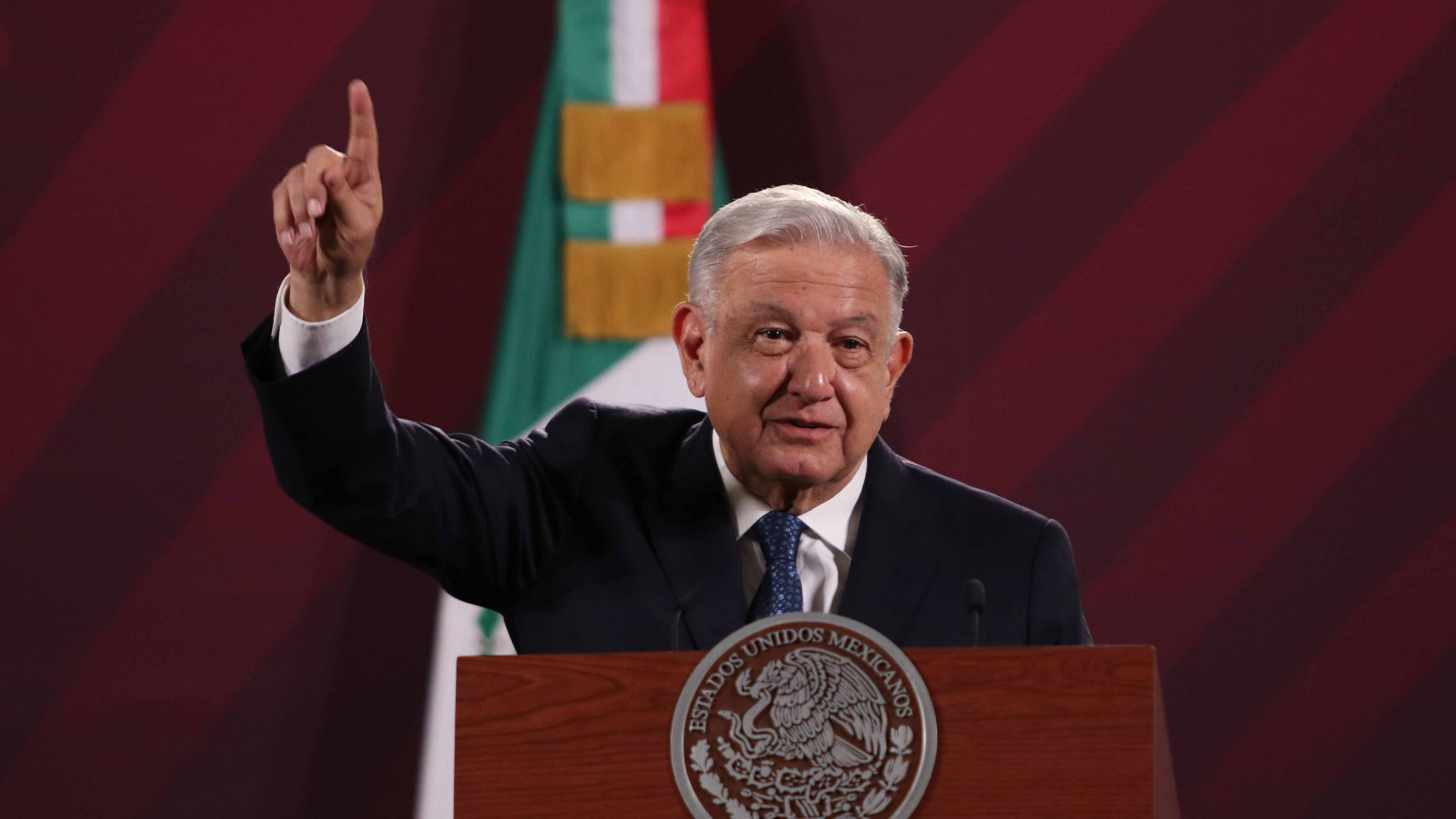 AMLO confiesa que fue muy buena la decisión de construir el AIFA