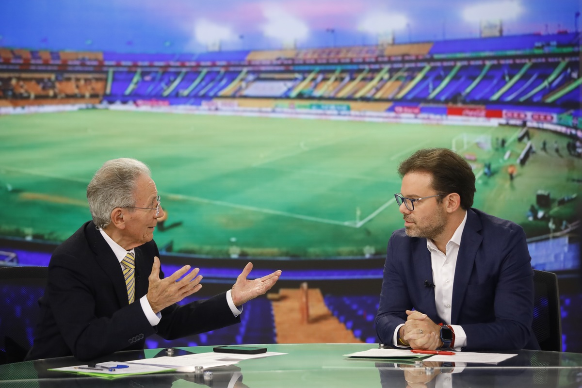 El arquitecto Héctor Benavides dialogó con Mauricio Doehner Cobián en el Telediario Nocturno / Jorge López