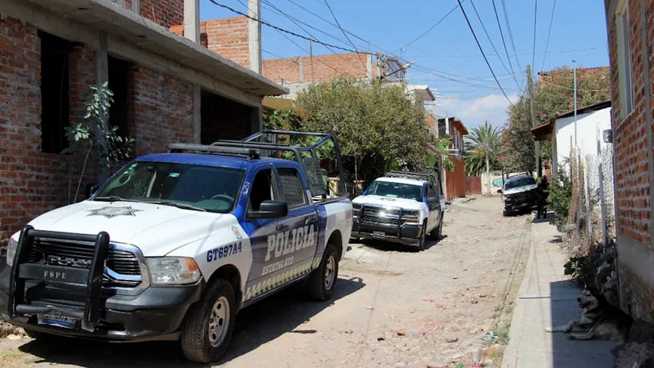 Encuentran 23 bolsas con restos humanos en Salamanca, Guanajuato