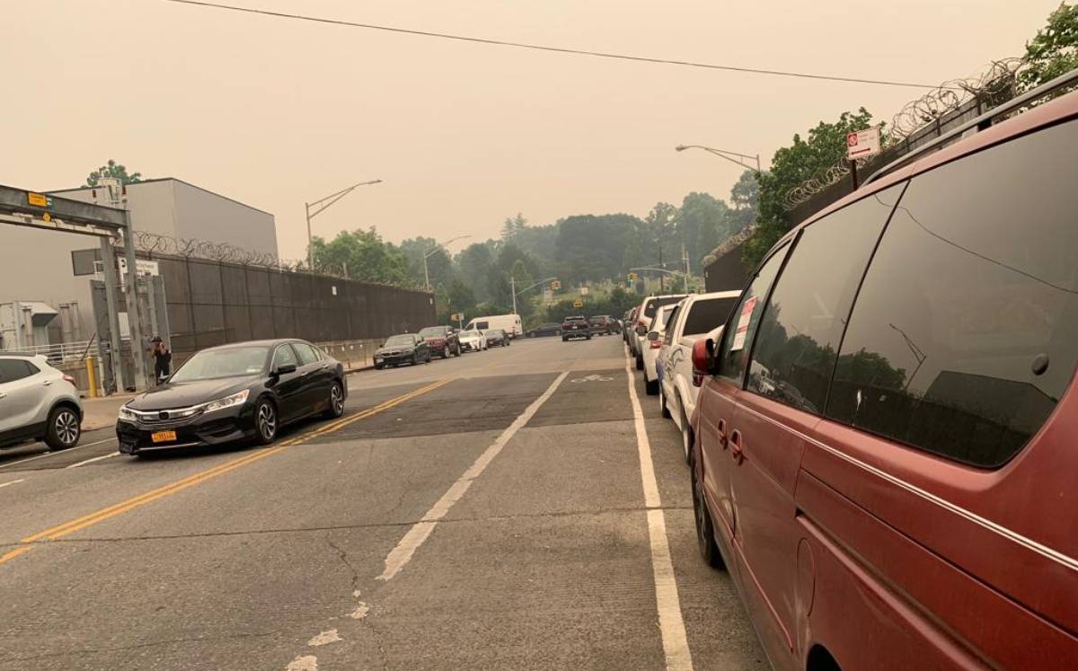 El humo de los incendios forestales en Canadá llegó hasta Estados Unidos. Foto: (Reina Martínez).