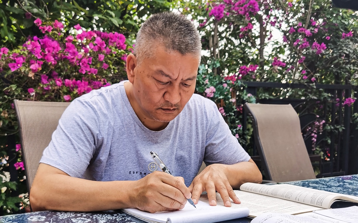 El millonario chino no pierde la esperanza de ingresar a una prestigiosa universidad | ESPECIAL