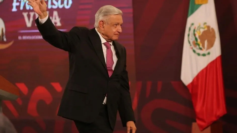 AMLO ofrece prórroga a aerolíneas de carga de EU para mudarse al AIFA