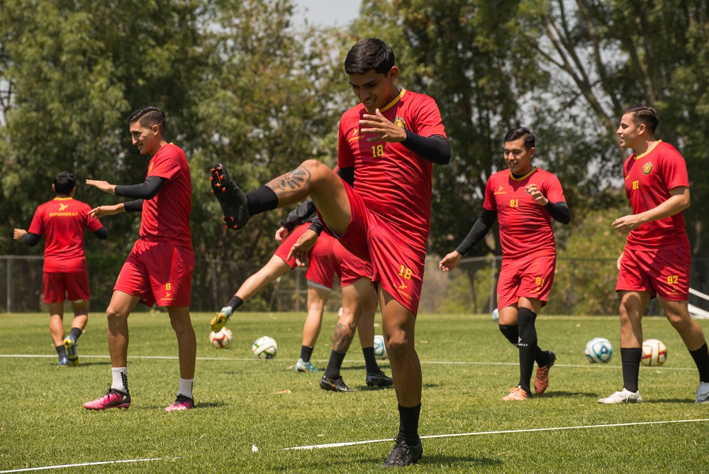 El equipo realiza pretemporada en las instalaciones de La Primavera. (Especial)