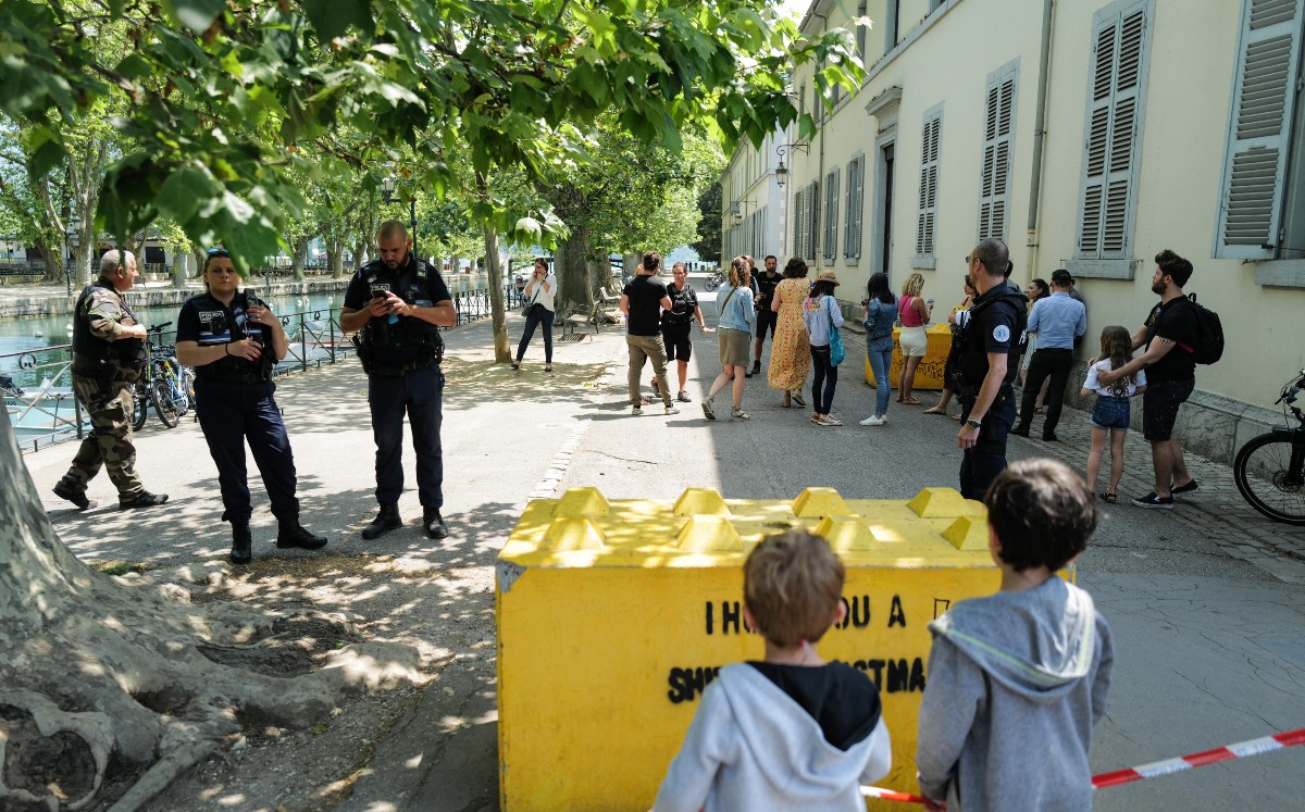 Un hombre hiere a cuatro niños en Francia | AFP