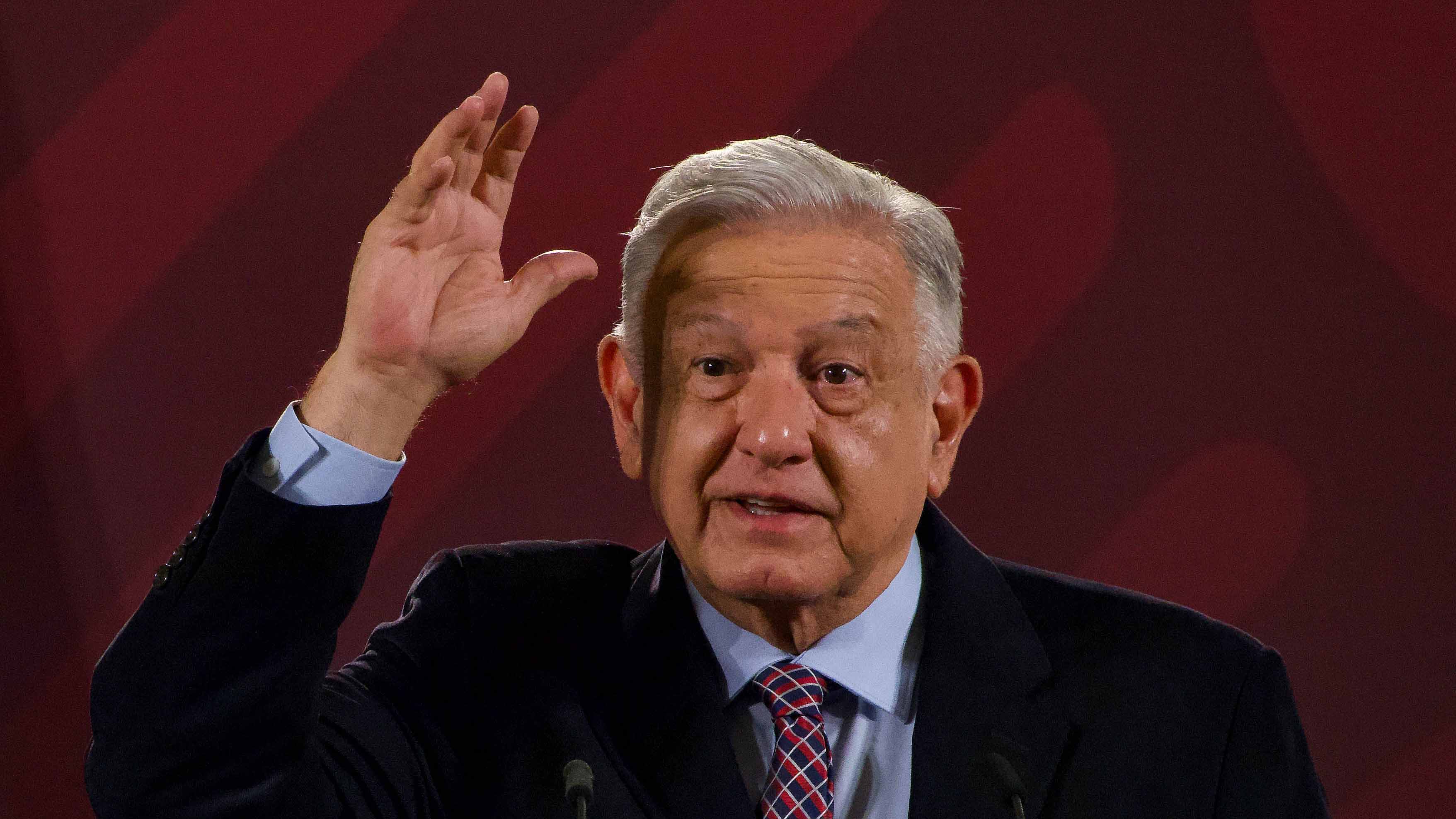 AMLO reprocha a gobernadores que no implementan el Programa IMSS-Bienestar en los estados