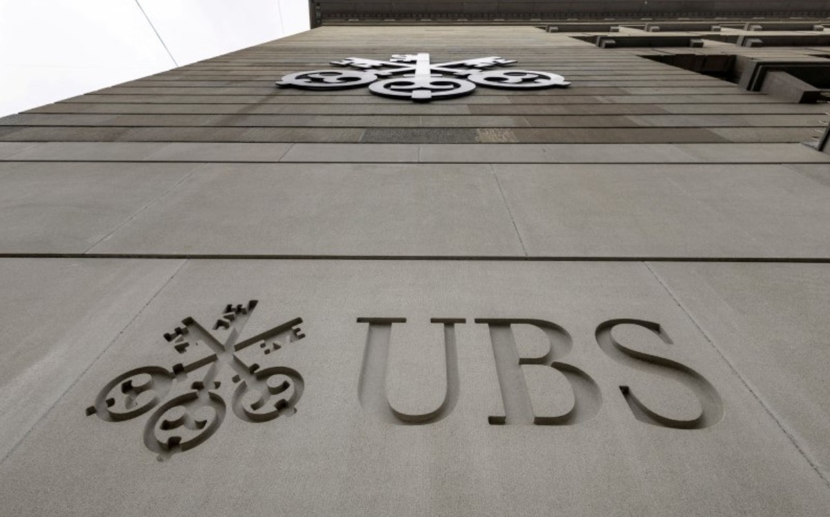 Logo del banco suizo UBS en Zúrich, Suiza. Marzo de 2023. Foto: (Reuters)