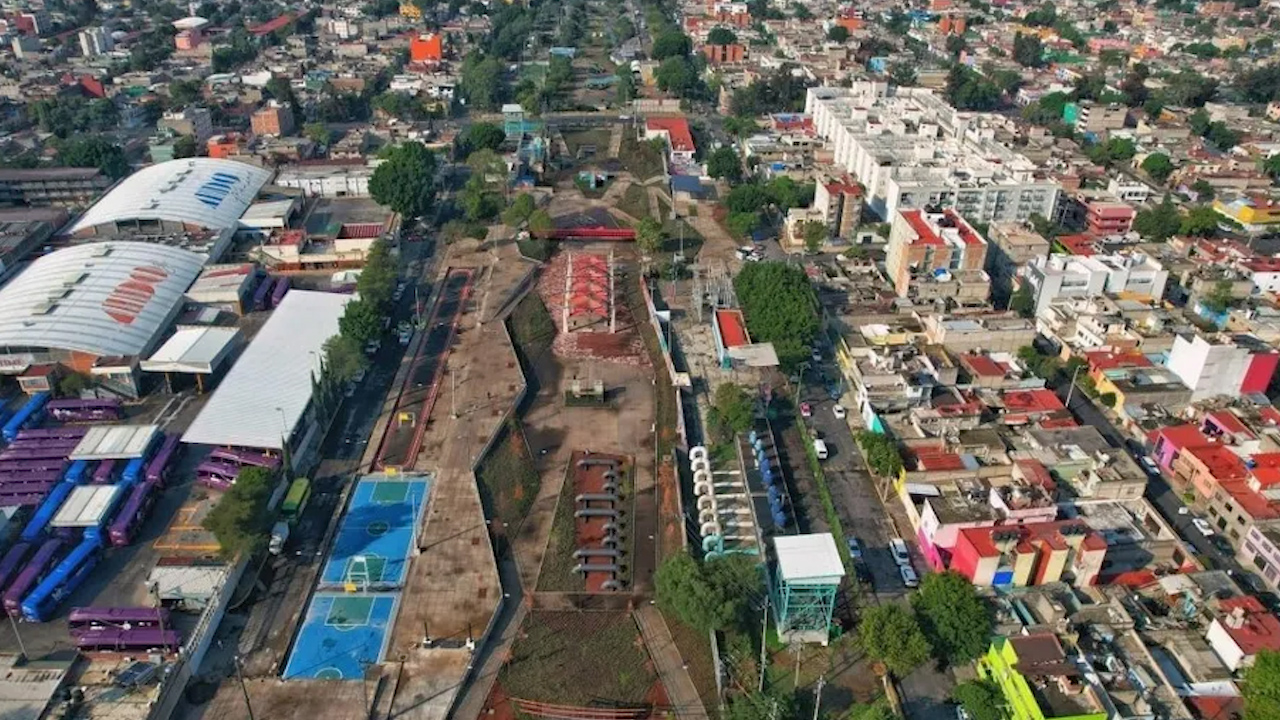 Sheinbaum inaugura última etapa del Parque Lineal 'Ave Fénix' en el Bosque de Tláhuac