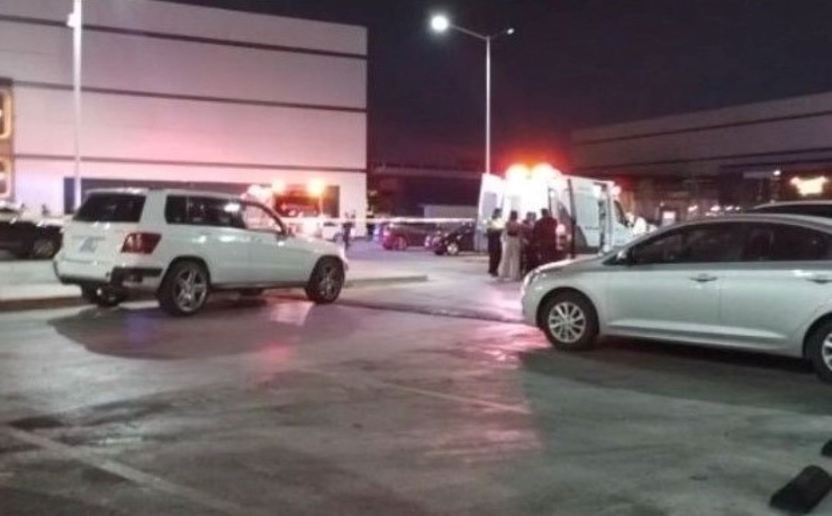 El ataque ocurrió en el estacionamiento de la plaza. | Estrella Álvarez