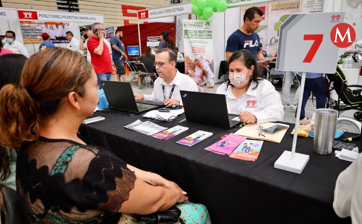 Infonavit Tamaulipas realizó en Nuevo Laredo una Feria del Crédito.