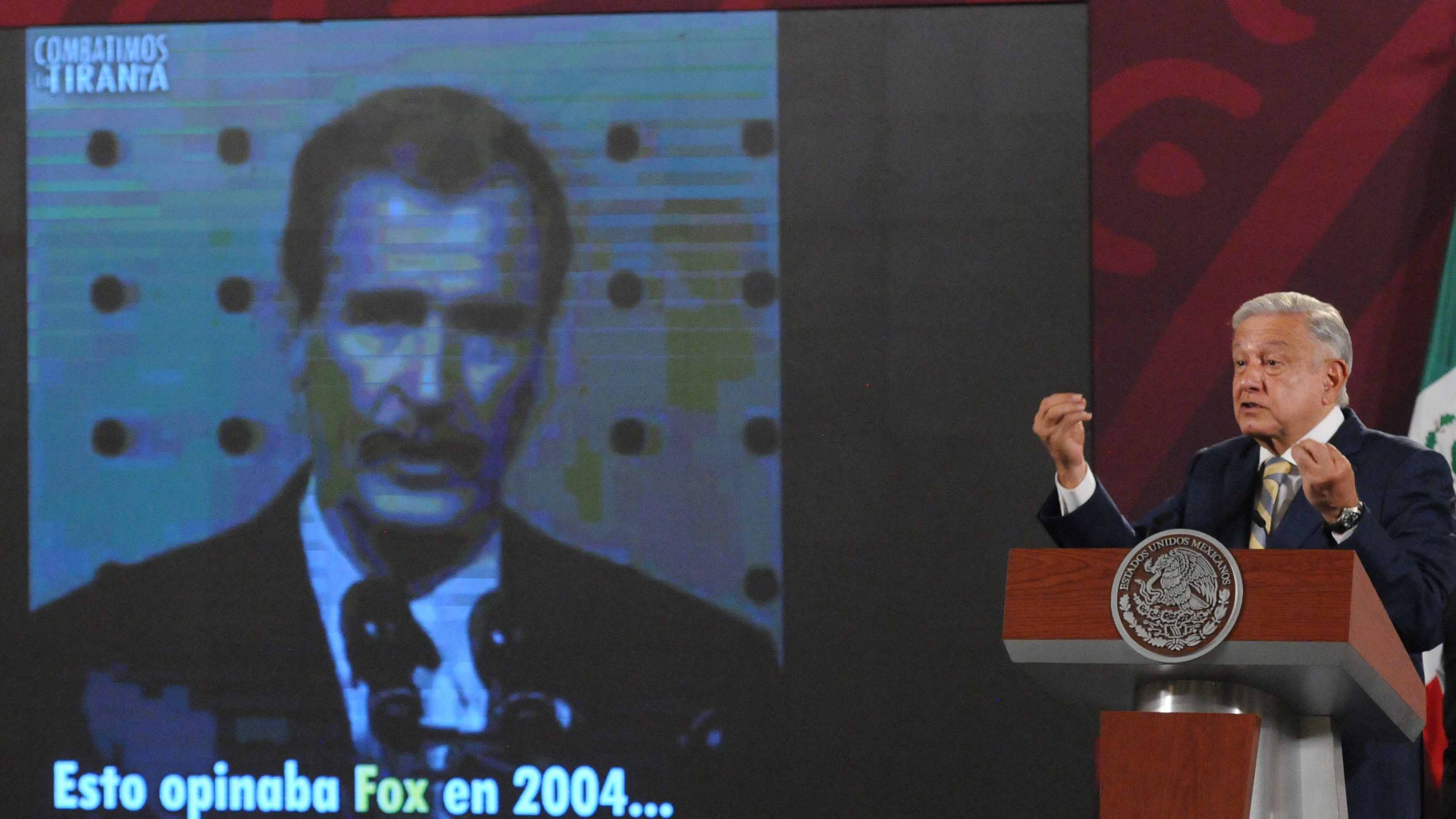 AMLO exhibe a Fox y Calderón por estar en contra de pensiones para adultos mayores