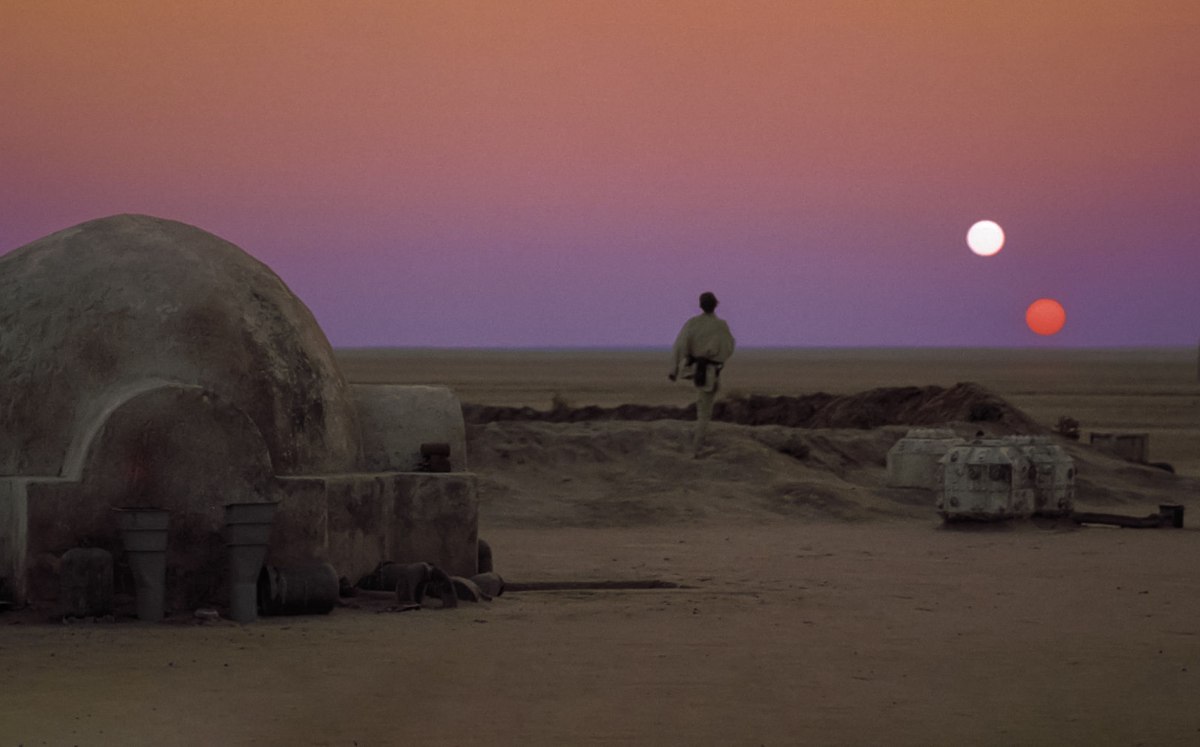 Descubren planeta similar a Tatooine | Especial