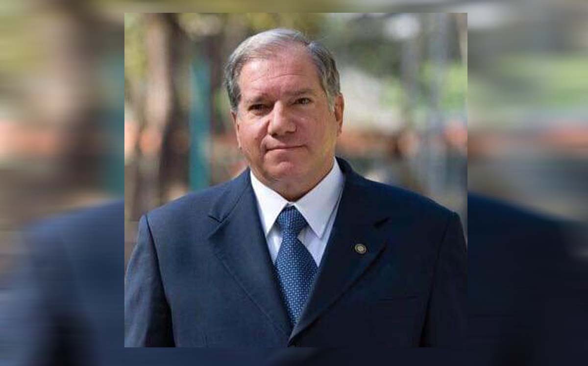 Muere Héctor Manuel Acuña, ex rector de Ibero Torreón. (Especial)
