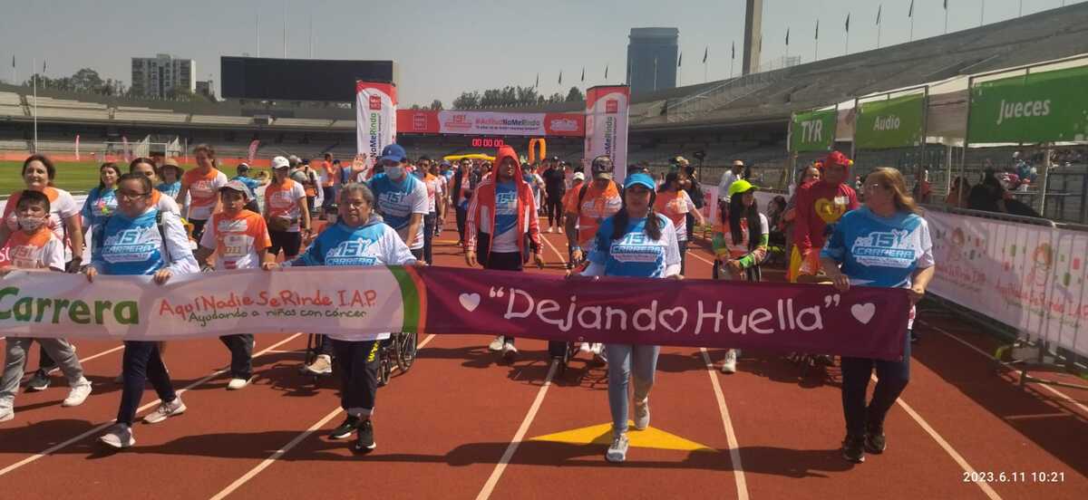 Los niños con cáncer participaron en la carrera Aquí nadie se rinde | Adriana Jiménez