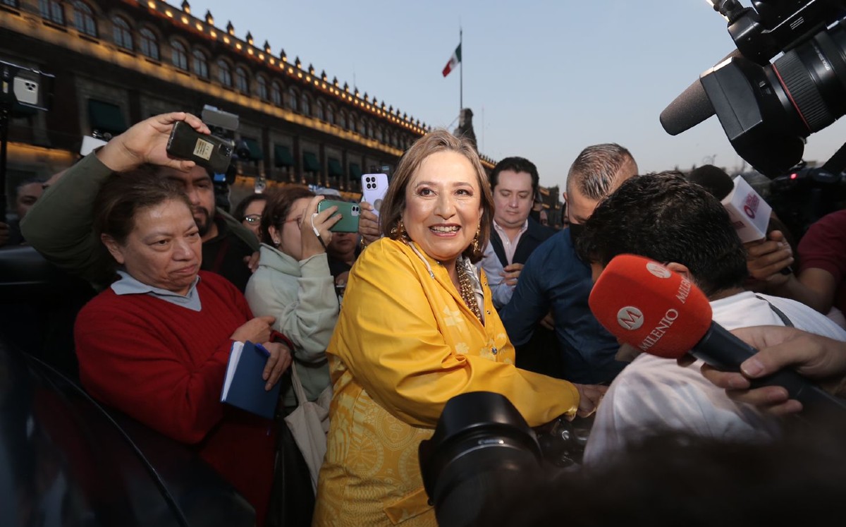 Xóchitl Gálvez intenta ingresar a Palacio Nacional para intervenir en conferencia de AMLO | Ariel Ojeda
