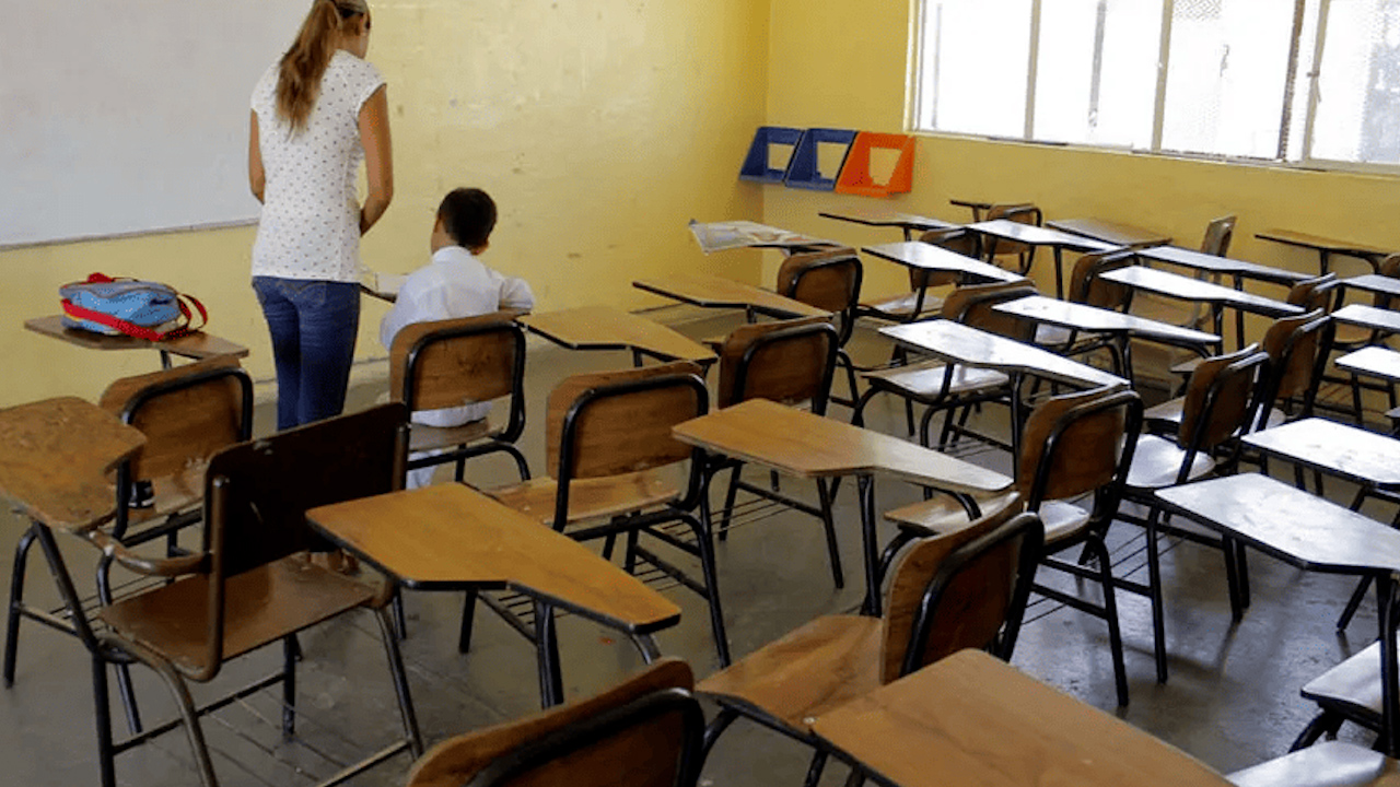 Ajustan horarios en escuelas de NL, Michoacán y Durango por ola de calor
