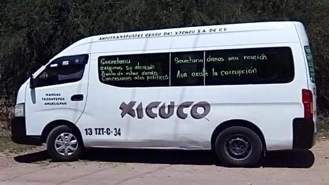 En contraste a las manifestaciones de transportistas, usuarios apoyaron la entrada del servicio.(Francisco Villeda)