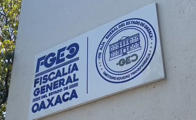 Detenidos funcionarios por malversación de fondos en Oaxaca.