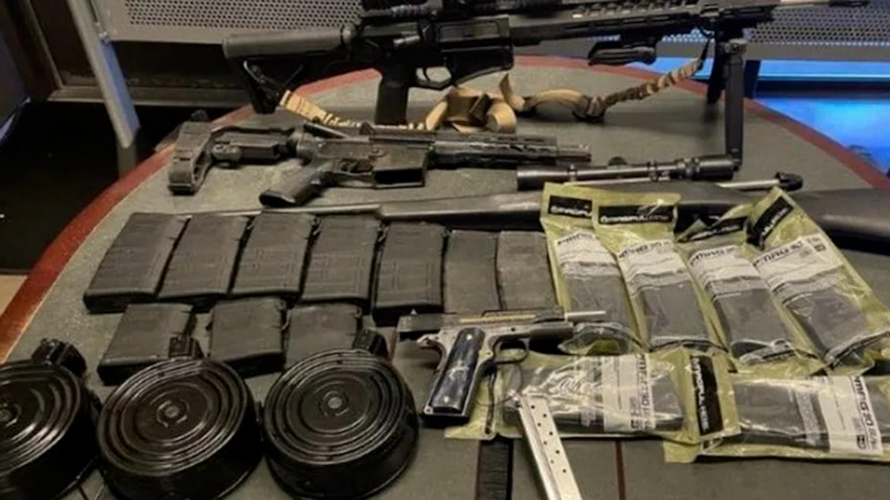 En Sonora, agentes de aduanas interceptan cargamento de armas destinado a grupos delictivos