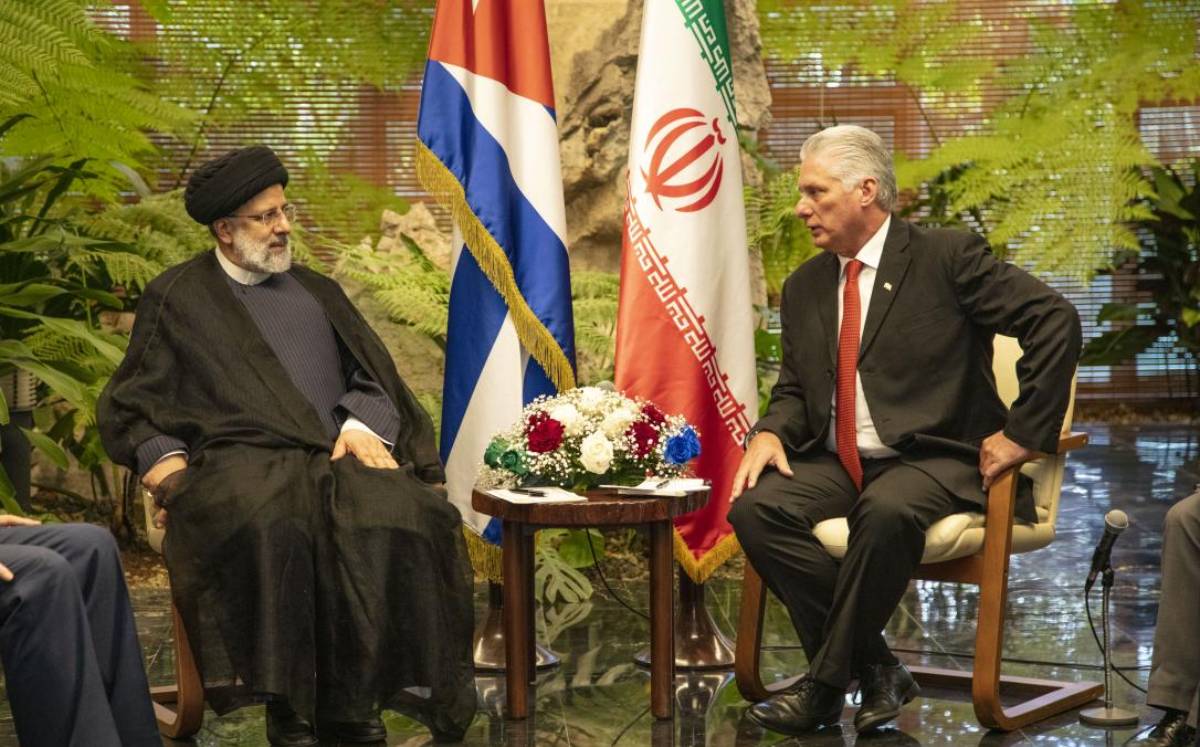 Ebrahim Raisi, presidente iraní con Miguel Díaz-Canel, mandatario cubano. (DiazCanelB).