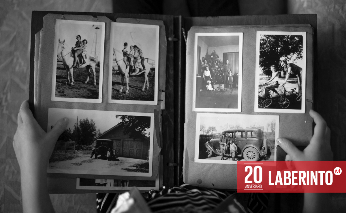 Álbum familiar. La memoria es un acto de imaginación reminiscente que cimienta la identidad de una persona. (Foto: Laura Fuhrman | Unsplash)