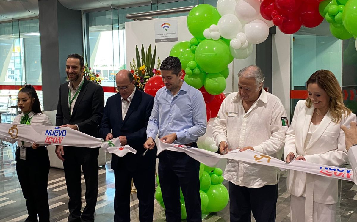 Inauguraron la nueva ruta directa de Viva Aerobús desde Monterrey a Bogotá, Colombia. Édgar Plata