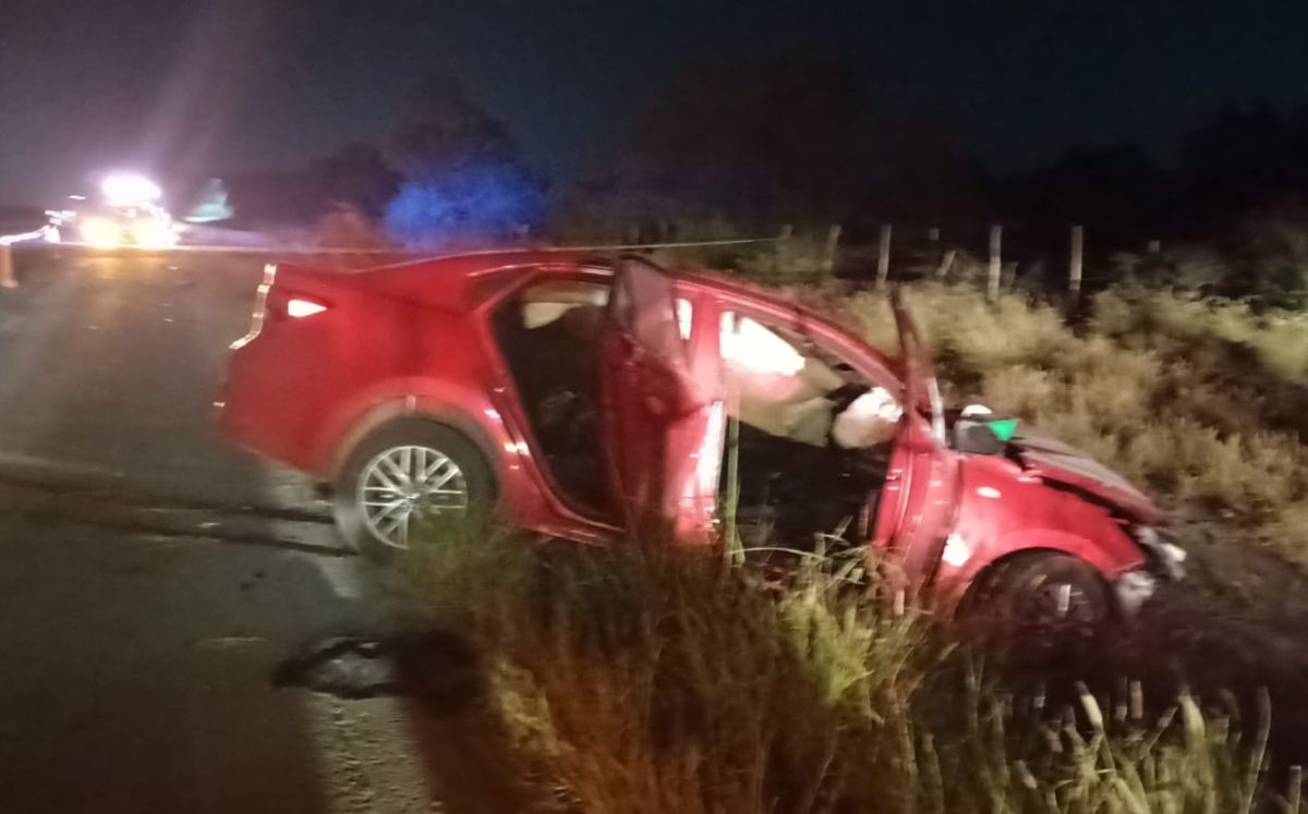 La volcadura ocurrió sobre la carretera a Monclova | Foto: Israel Santacruz