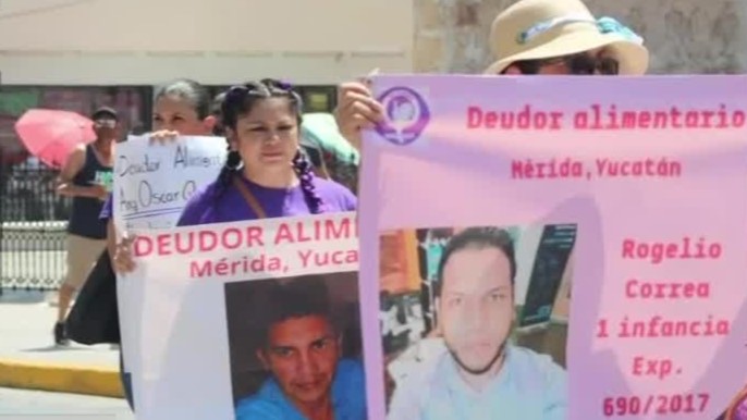 Colectivos realizan tendedero para acusar a deudores alimentarios en Mérida, Yucatán