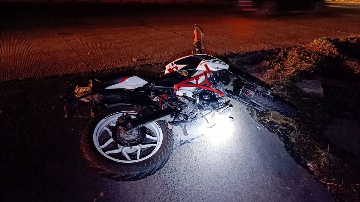 El conductor de la motocicleta fue trasladado en estado de grave. (Cortesía)