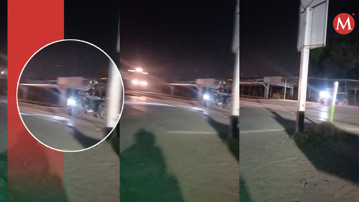 El motociclista que manejaba una cuatrimoto no se detuvo y a máxima velocidad pasa los rieles. | Especial