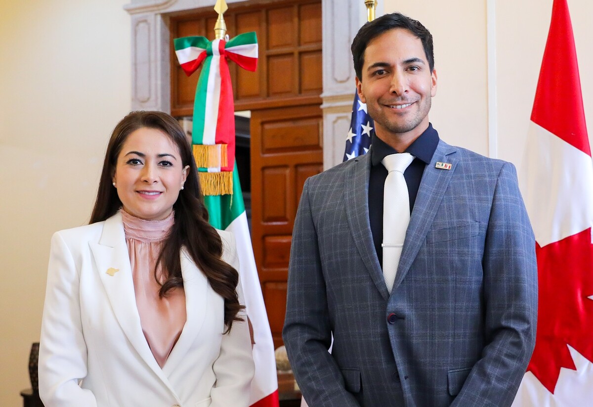 Tere Jiménez, gobernadora de Aguascalientes y el presidente de la Cámara de Comercio Internacional Canadá-Estados Unidos-México, Víctor Rosales.