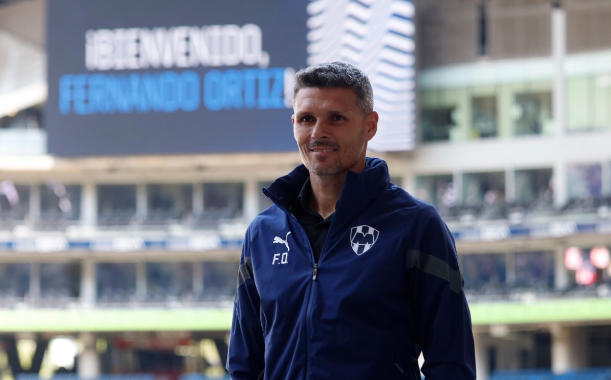 Afición del América abuchea a Fernando Ortiz en su reencuentro (Imago7)