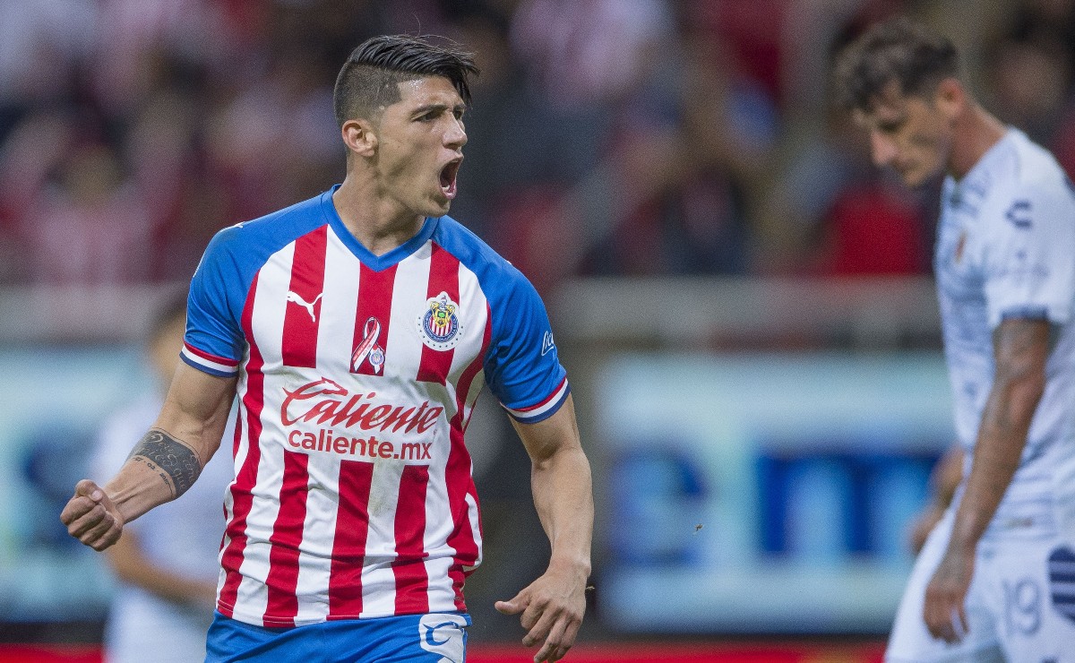 Alan Pulido podría regresar a Chivas (Mexsport)