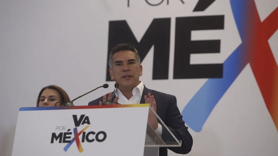 Alejandro Moreno se pronuncia acerca de la renuncia de Omar Fayad al PRI