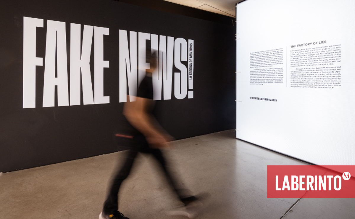 'Fake News. La fábrica de mentiras' es una exposición que se adentra en la manipulación informativa. (Fundación Telefónica)