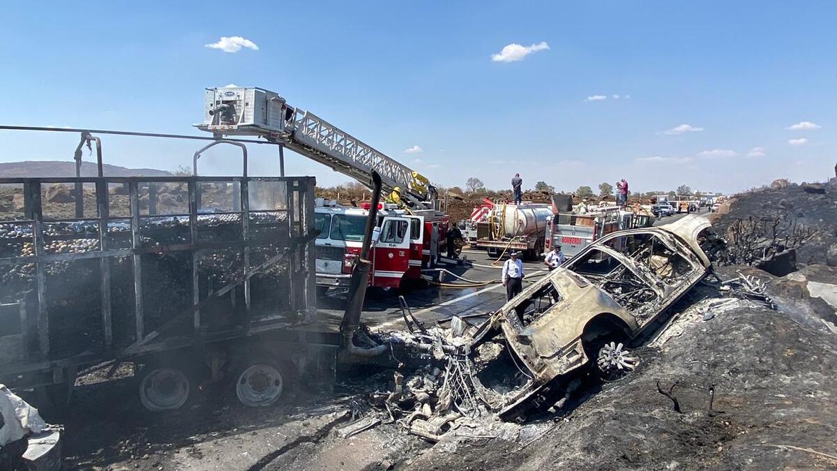 Lugar del accidente sobre el kilómetro 44 de la autopista Zapotlanejo-Lagos de Moreno (Especial)