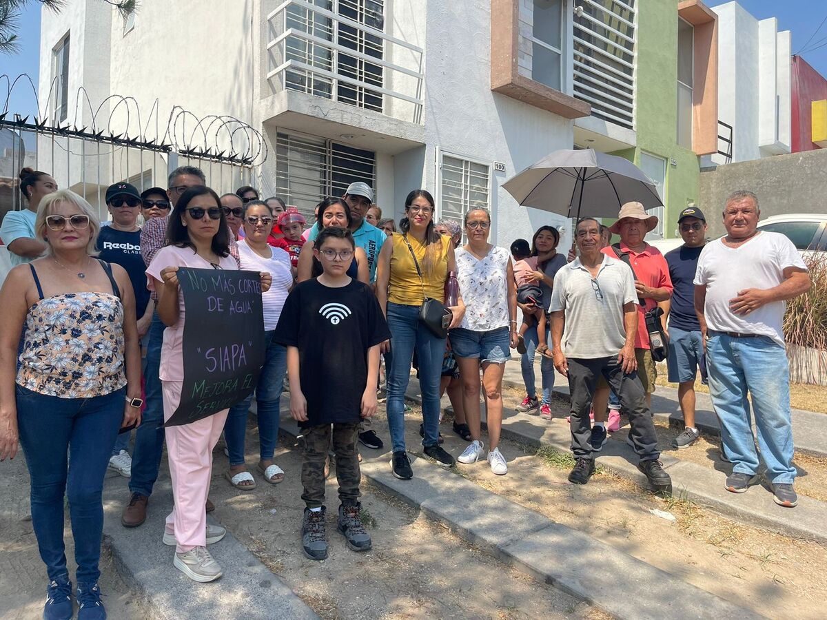 Vecinos de Tonalá podrán tener agua nuevamente en sus hogares. (Karla Rodríguez)